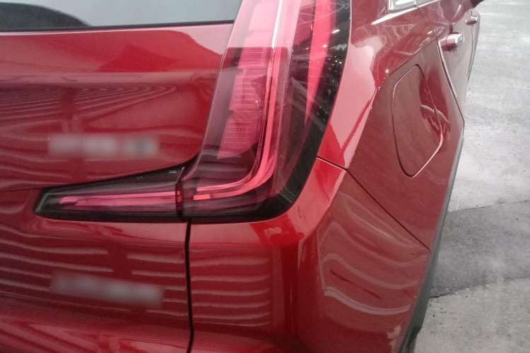 Used Cadillac XT4 2021 28T Two-Wheel Drive Leading Version Right Rear Taillight