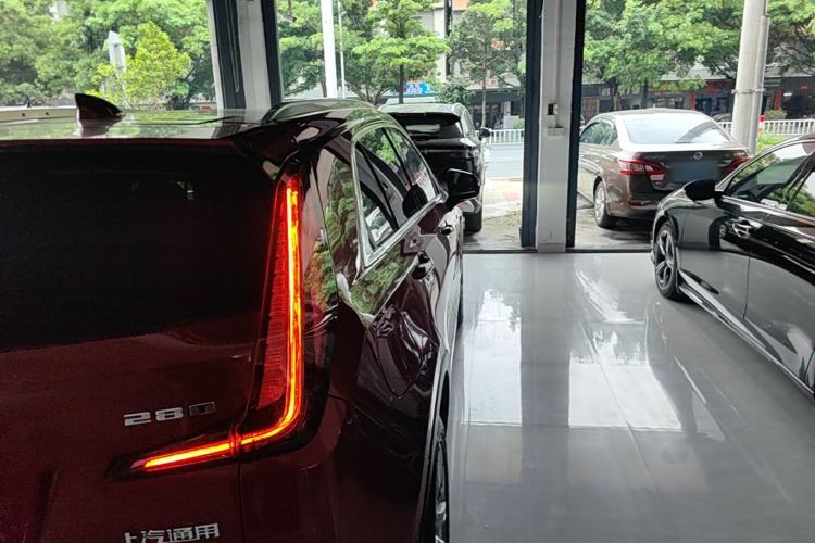 Used Cadillac XT4 2021 28T Two-Wheel Drive Leading Version Right Rear Taillight