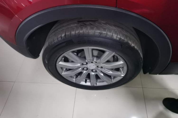 Used Cadillac XT4 2021 28T Two-Wheel Drive Luxury Version Right Rear Wheel Hub