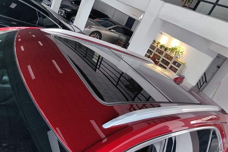 Used Cadillac XT4 2021 28T Two-Wheel Drive Leading Version Roof