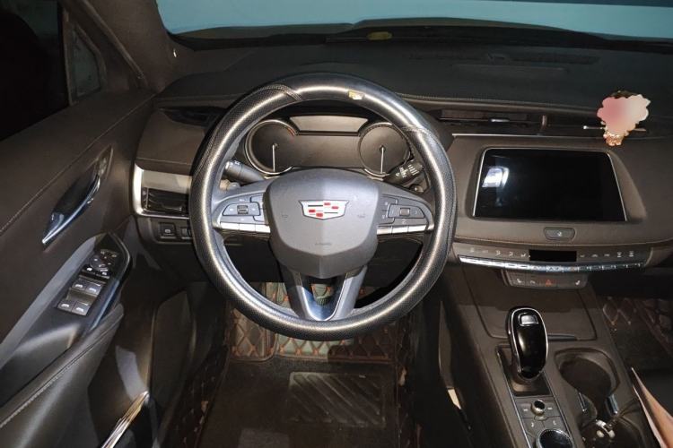 Used Cadillac XT4 2021 28T Two-Wheel Drive Leading Version Steering Wheel