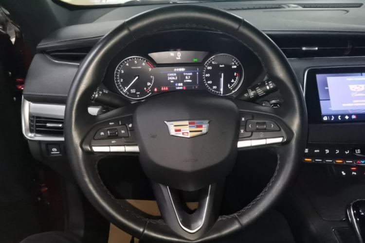 Used Cadillac XT4 2021 28T Two-Wheel Drive Luxury Version Steering Wheel