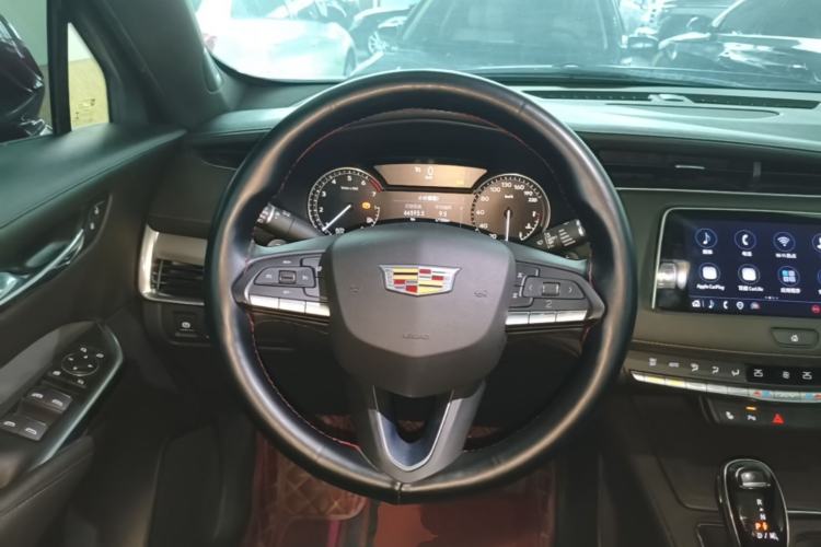 Used Cadillac XT4 2021 28T Two-Wheel Drive Leading Version Steering Wheel