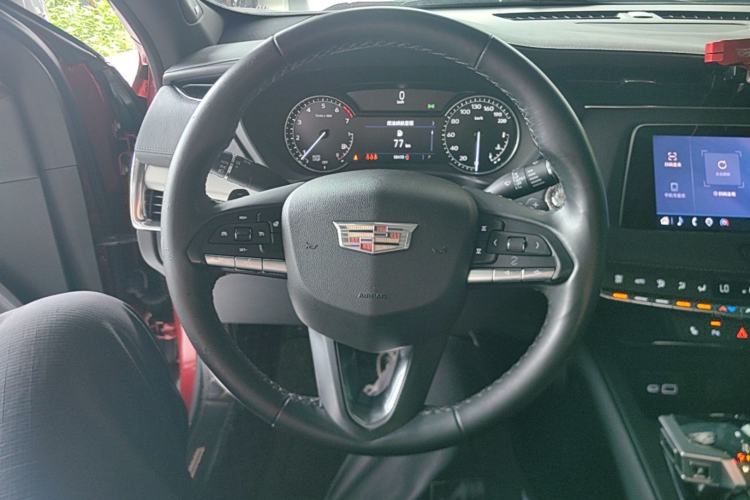 Used Cadillac XT4 2021 28T Two-Wheel Drive Leading Version Steering Wheel
