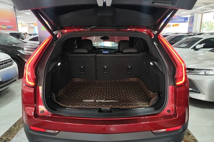 Used Cadillac XT4 2021 28T Two-Wheel Drive Luxury Version Trunk