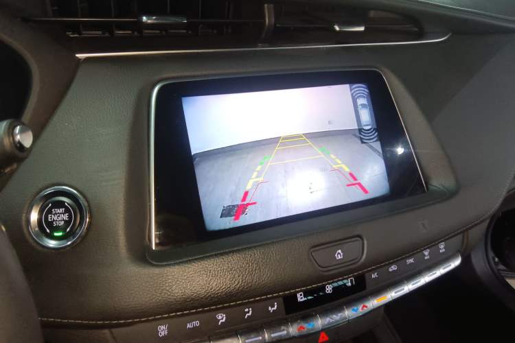 Used Cadillac XT4 2021 28T Two-Wheel Drive Tech Edition Audio And AC Panel