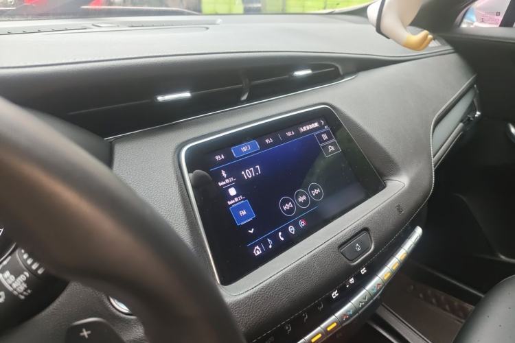 Used Cadillac XT4 2021 28T Two-Wheel Drive Luxury Version Audio And AC Panel