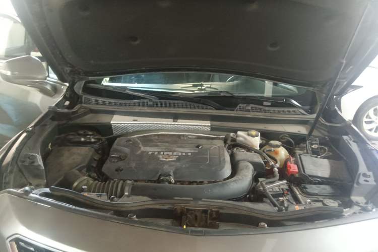 Used Cadillac XT4 2021 28T Two-Wheel Drive Tech Edition Engine Bay