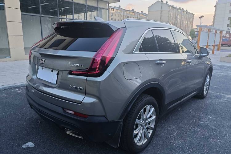 Used Cadillac XT4 2021 28T Two-Wheel Drive Tech Edition Exterior 5