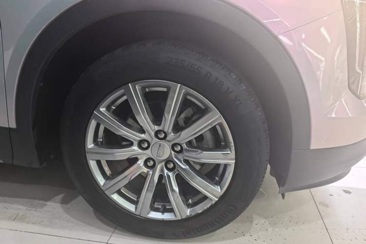 Used Cadillac XT4 2021 28T Two-Wheel Drive Luxury Version Exterior 5