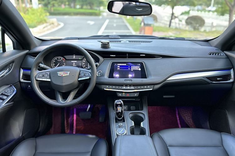 Used Cadillac XT4 2021 28T Two-Wheel Drive Luxury Version Interior 1