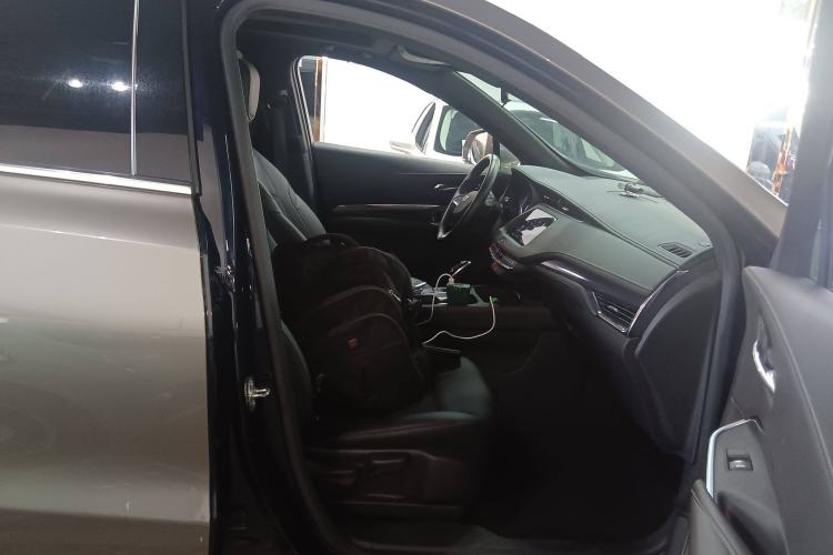Used Cadillac XT4 2021 28T Two-Wheel Drive Tech Edition Right Front Seat