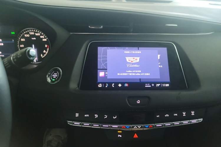 Used Cadillac XT4 2021 28T Two-Wheel Drive Tech Edition Audio And AC Panel