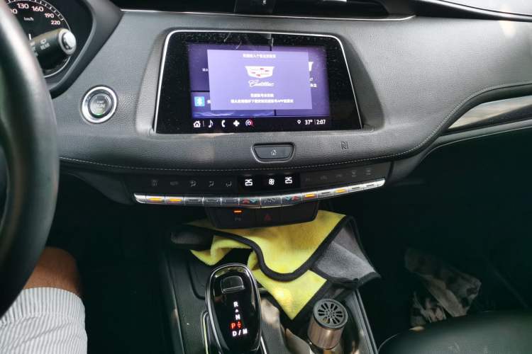 Used Cadillac XT4 2021 28T Two-Wheel Drive Tech Edition Audio And AC Panel