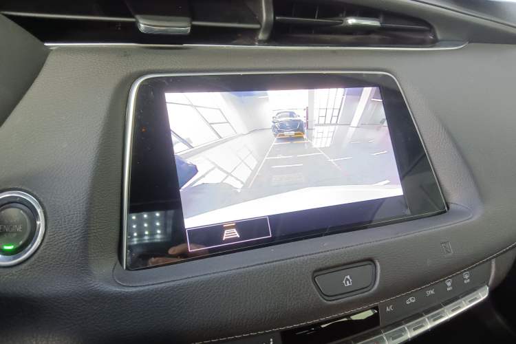 Used Cadillac XT4 2021 28T Two-Wheel Drive Leading Version Audio And AC Panel