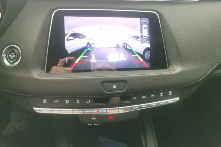 Used Cadillac XT4 2021 28T Two-Wheel Drive Tech Edition Audio And AC Panel