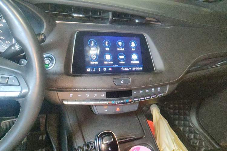 Used Cadillac XT4 2021 28T Two-Wheel Drive Tech Edition Audio And AC Panel