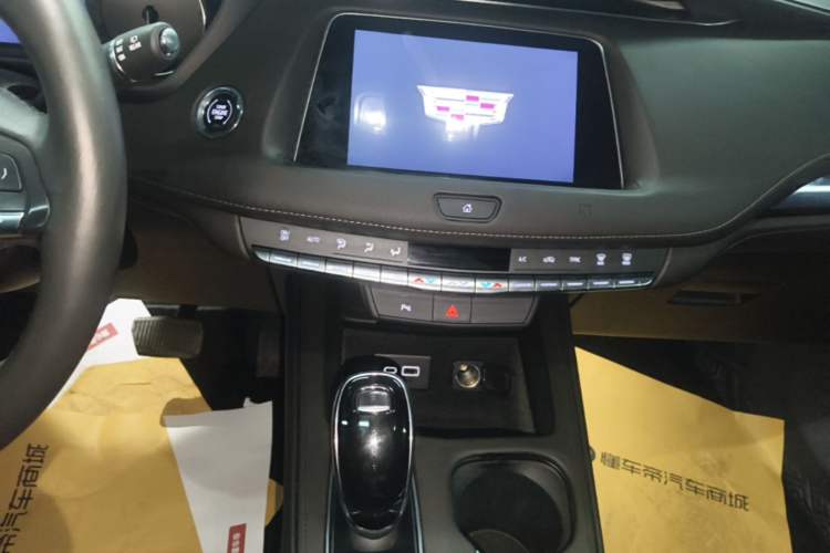 Used Cadillac XT4 2021 28T Two-Wheel Drive Tech Edition Audio And AC Panel
