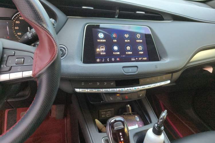 Used Cadillac XT4 2021 28T Two-Wheel Drive Leading Version Audio And AC Panel