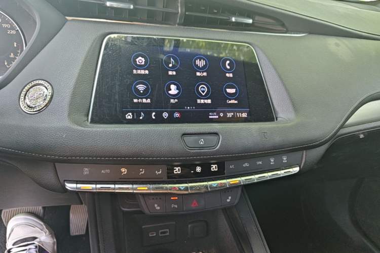 Used Cadillac XT4 2021 28T Two-Wheel Drive Luxury Version Audio And AC Panel
