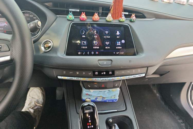 Used Cadillac XT4 2021 28T Two-Wheel Drive Luxury Version Audio And AC Panel