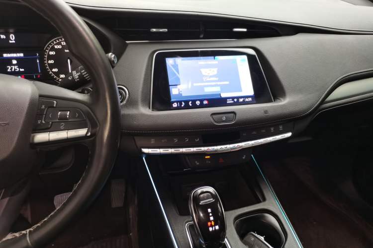 Used Cadillac XT4 2021 28T Two-Wheel Drive Leading Version Audio And AC Panel