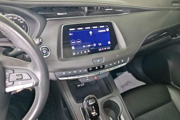 Used Cadillac XT4 2021 28T Two-Wheel Drive Tech Edition Audio And AC Panel