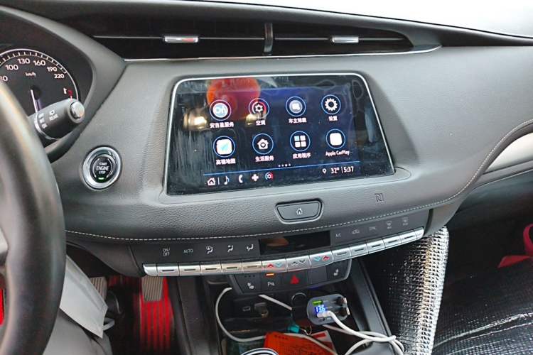 Used Cadillac XT4 2021 28T Two-Wheel Drive Luxury Version Audio And AC Panel
