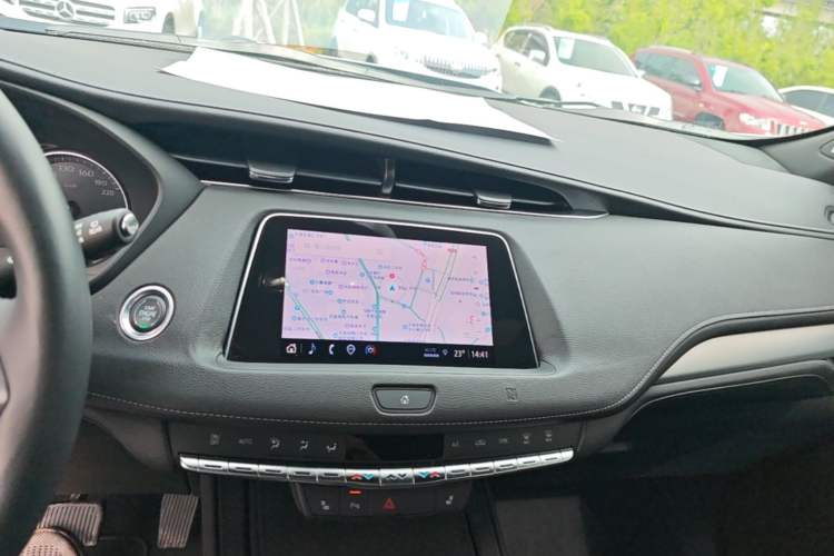 Used Cadillac XT4 2021 28T Two-Wheel Drive Leading Version Audio And AC Panel