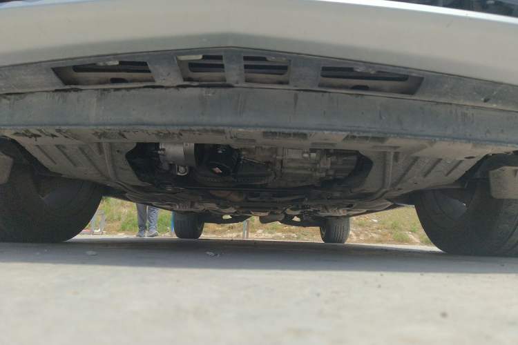 Used Cadillac XT4 2021 28T Two-Wheel Drive Luxury Version Chassis Front