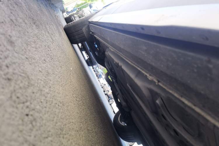 Used Cadillac XT4 2021 28T Two-Wheel Drive Leading Version Chassis Front Right