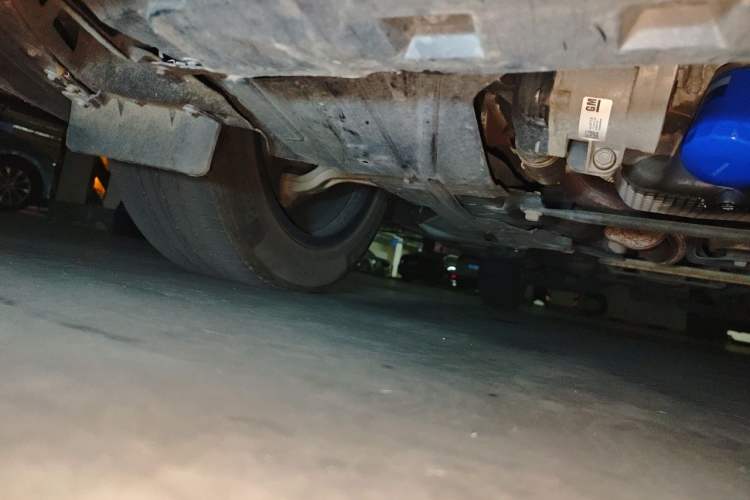 Used Cadillac XT4 2021 28T Two-Wheel Drive Luxury Version Chassis Front Right