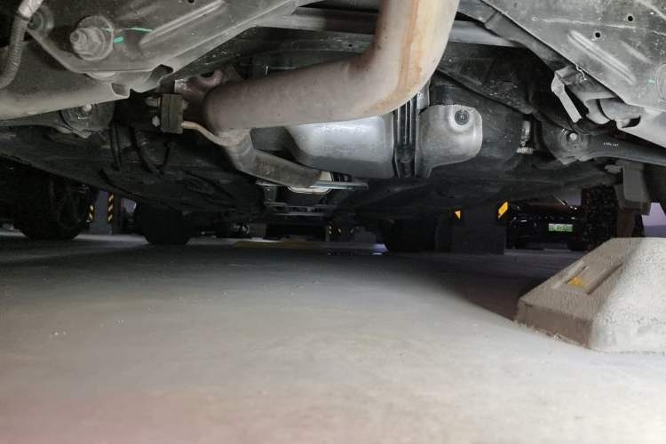 Used Cadillac XT4 2021 28T Two-Wheel Drive Leading Version Chassis Rear