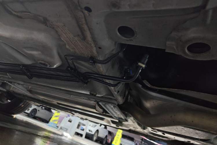 Used Cadillac XT4 2021 28T Two-Wheel Drive Tech Edition Chassis Rear Left