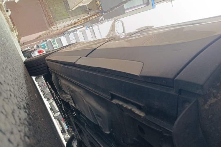 Used Cadillac XT4 2021 28T Two-Wheel Drive Luxury Version Chassis Rear Left