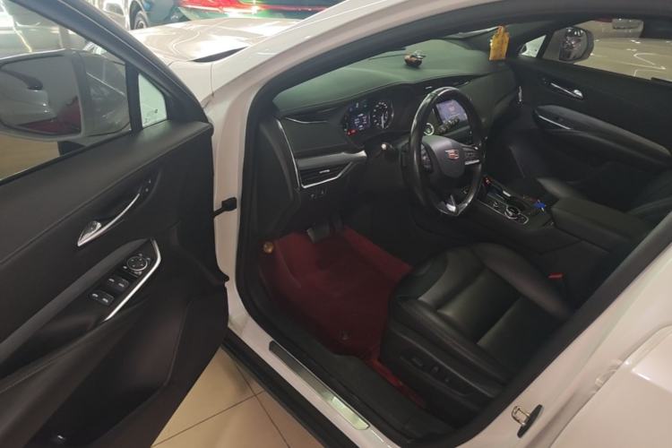 Used Cadillac XT4 2021 28T Two-Wheel Drive Leading Version Driver Seat
