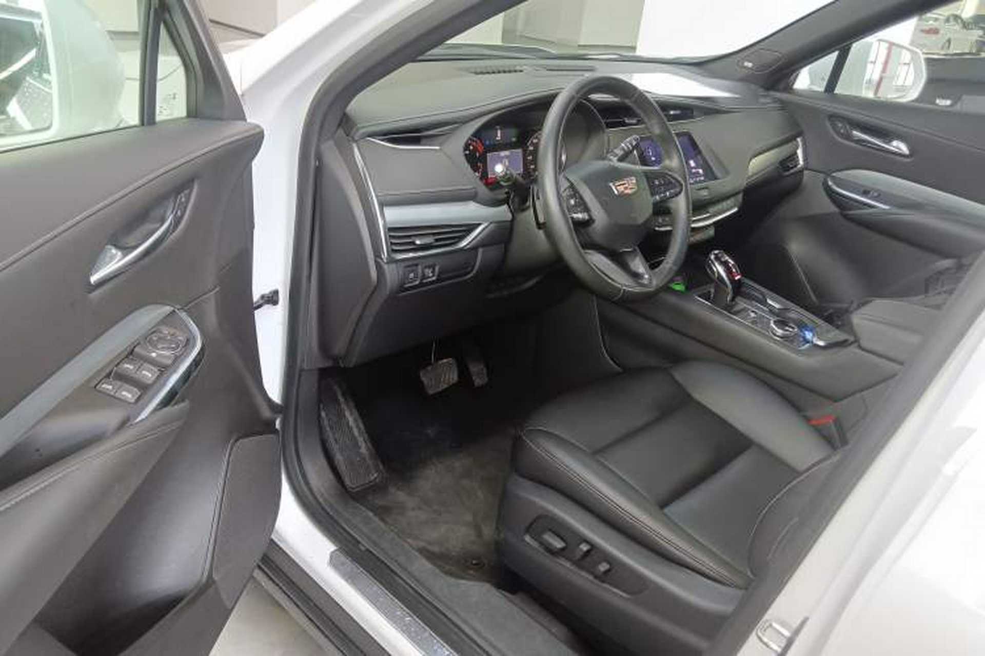 Used Cadillac XT4 2021 28T Two-Wheel Drive Leading Version Driver Seat