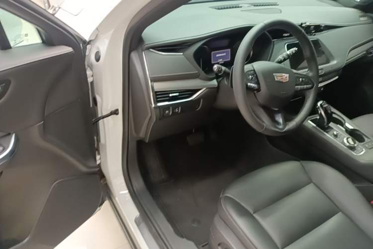Used Cadillac XT4 2021 28T Two-Wheel Drive Leading Version Driver Seat