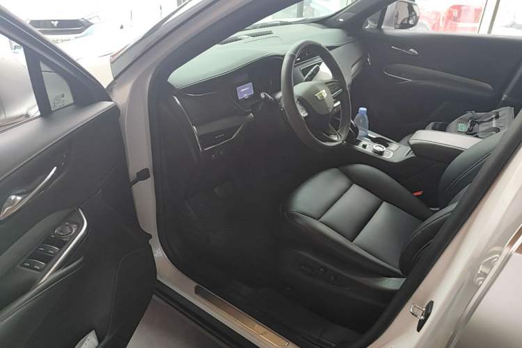 Used Cadillac XT4 2021 28T Two-Wheel Drive Leading Version Driver Seat
