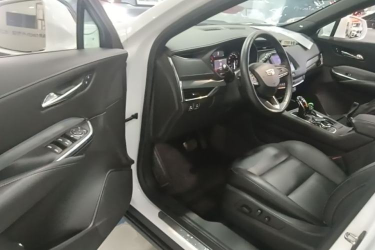 Used Cadillac XT4 2021 28T Two-Wheel Drive Leading Version Driver Seat