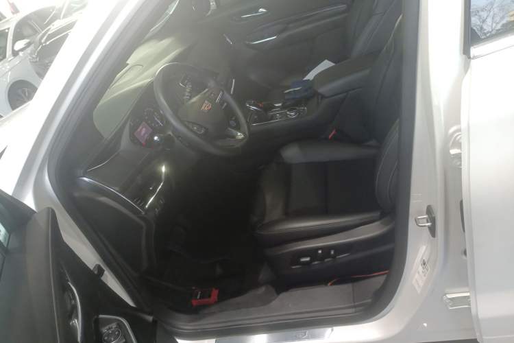 Used Cadillac XT4 2021 28T Two-Wheel Drive Tech Edition Driver Seat