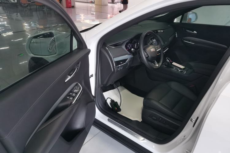 Used Cadillac XT4 2021 28T Two-Wheel Drive Luxury Version Driver Seat