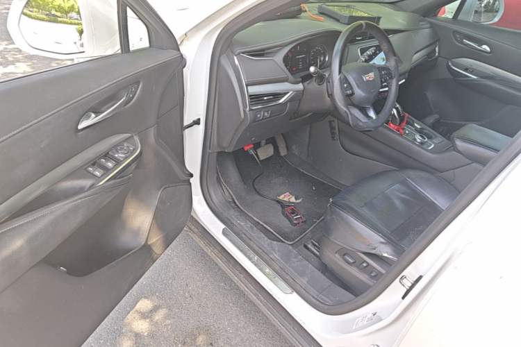 Used Cadillac XT4 2021 28T Two-Wheel Drive Luxury Version Driver Seat