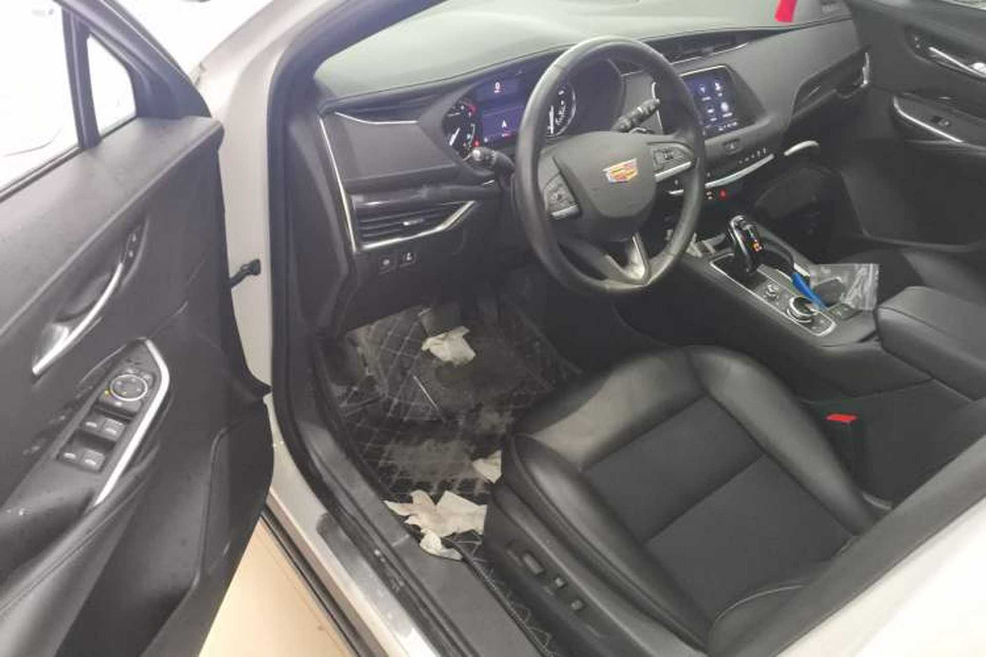 Used Cadillac XT4 2021 28T Two-Wheel Drive Tech Edition Driver Seat