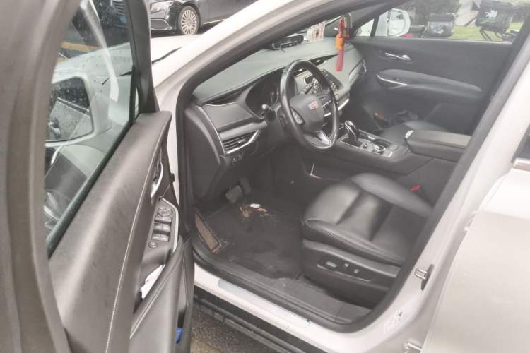 Used Cadillac XT4 2021 28T Two-Wheel Drive Leading Version Driver Seat