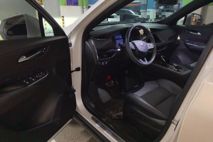 Used Cadillac XT4 2021 28T Two-Wheel Drive Tech Edition Driver Seat