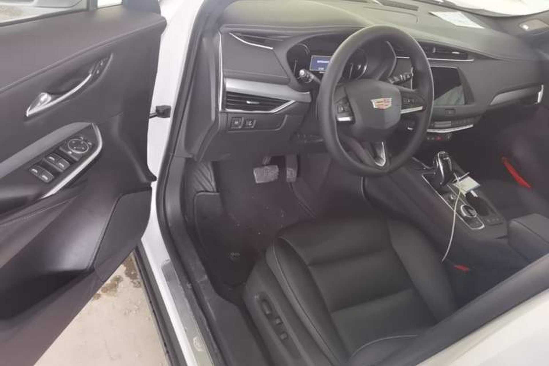 Used Cadillac XT4 2021 28T Two-Wheel Drive Leading Version Driver Seat