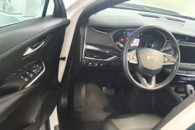 Used Cadillac XT4 2021 28T Two-Wheel Drive Tech Edition Driver Seat
