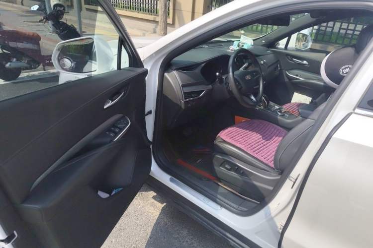 Used Cadillac XT4 2021 28T Two-Wheel Drive Leading Version Driver Seat