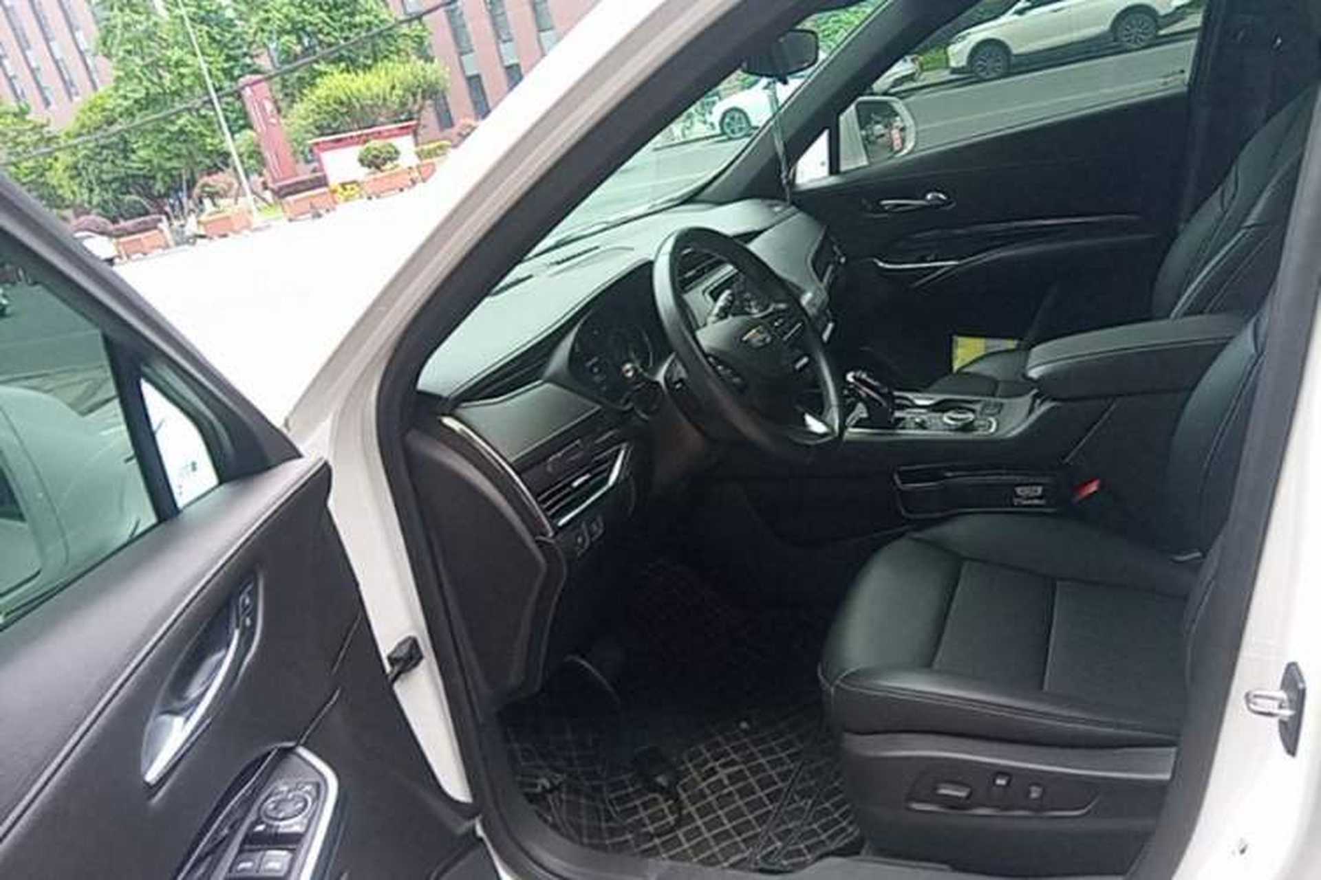Used Cadillac XT4 2021 28T Two-Wheel Drive Tech Edition Driver Seat